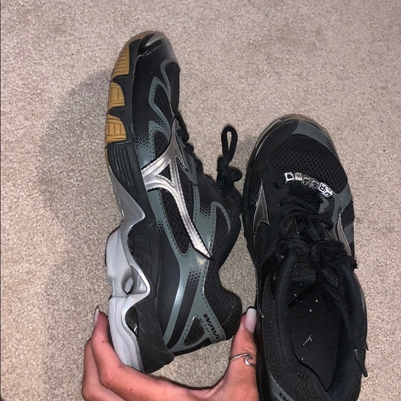 Mizuno volleyball shoes - Picture 4 of 4